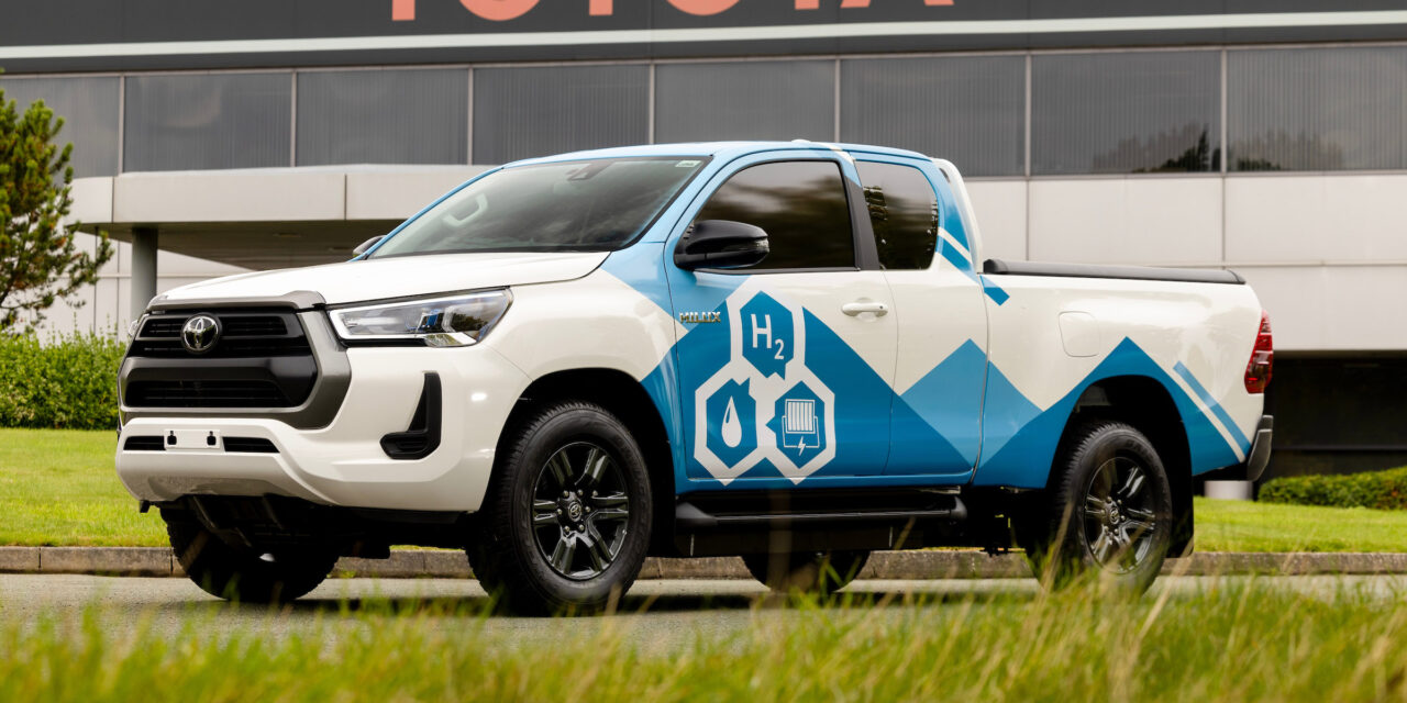 Toyota onthult prototype waterstof-elektrische Hilux