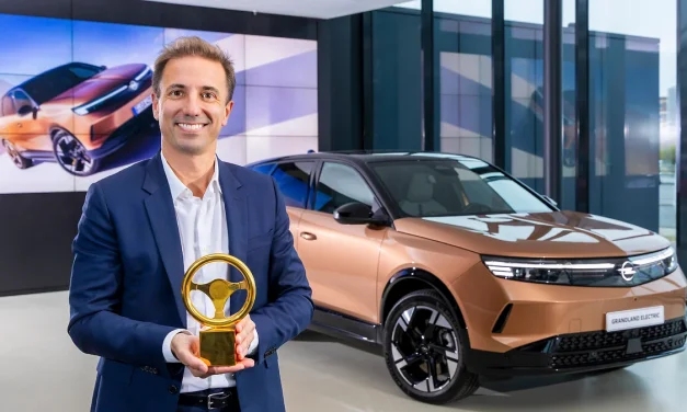 Nieuwe Opel Grandland wint Gouden Stuurwiel 2024