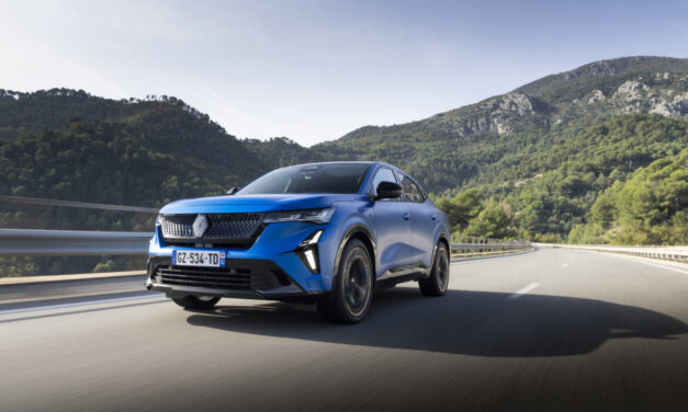 E-Tech plug-in hybrid 4×4 300: de uitdagingen van een ingenieuze super hybrid