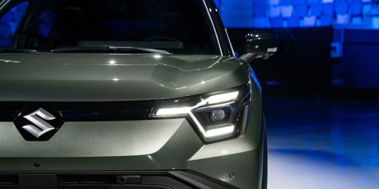 Suzuki e VITARA beleeft Europees publieksdebuut op Het Autosalon in Brussel