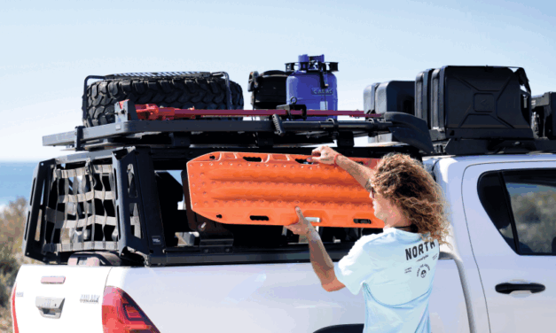 DEALER VAN DIVERSE OFF-ROAD MERKEN