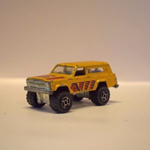 MAJORETTE 4X4 YELLOW JEEP CHEROKEE