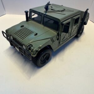 HUMVEE MAISTO 1/27 OLIVE MILITARY