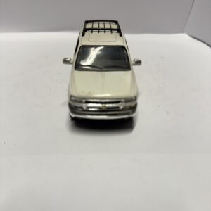 CHEVROLET TAHOE 2000 WHITE 1:43 HONGWELL