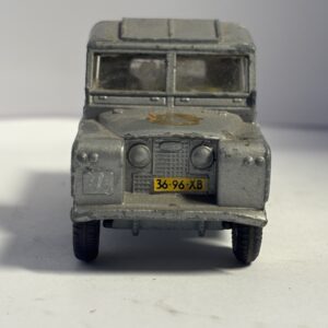 CORGI TOYS LAND ROVER 109 WB SILVER
