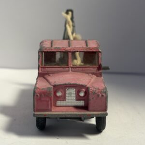 CORGI TOYS LAND ROVER 109 TOW TRUCK