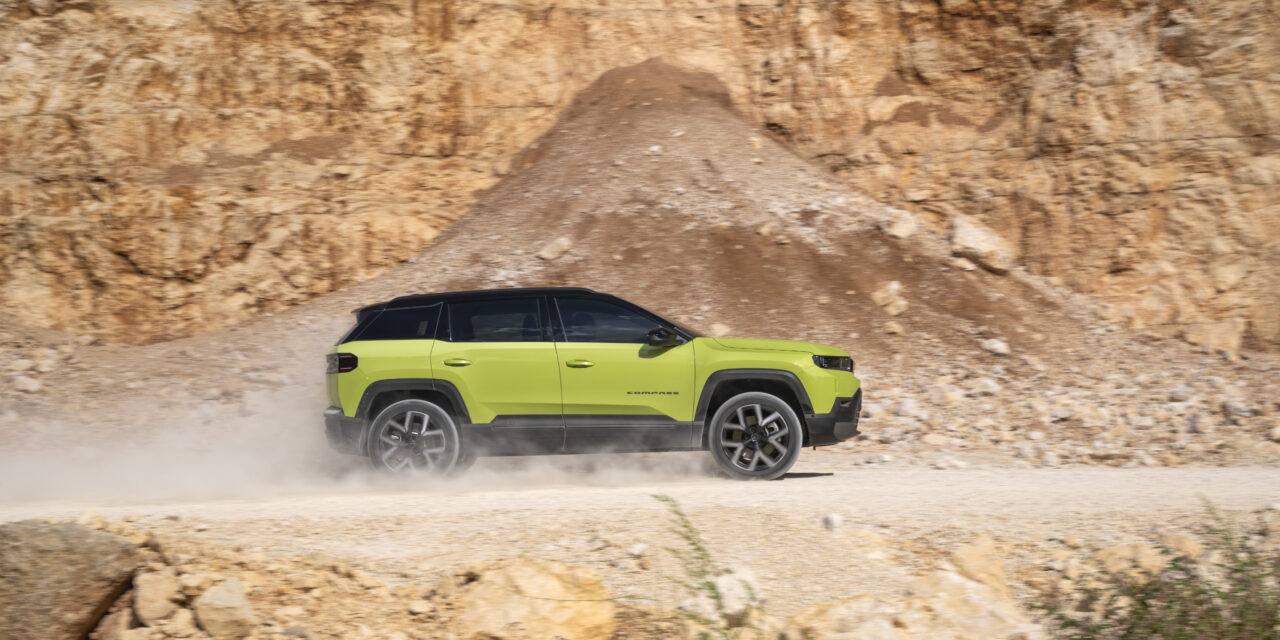 Nieuwe Jeep® Compass biedt geavanceerde technologie en rijplezier op elk terrein en tot 8 jaar kosteloze garantie