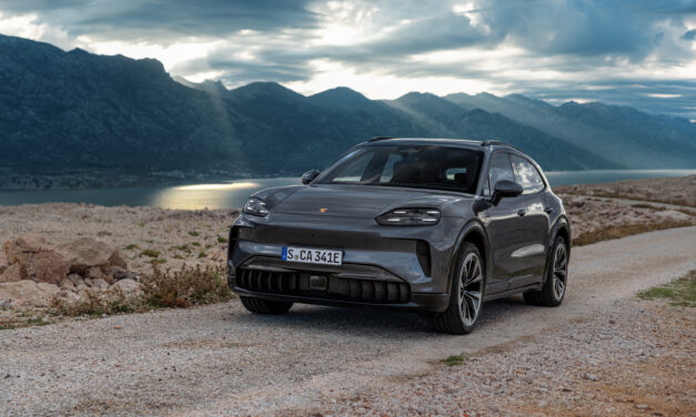Porsche introduceert nieuwe, volledig elektrische Cayenne en Cayenne Turbo
