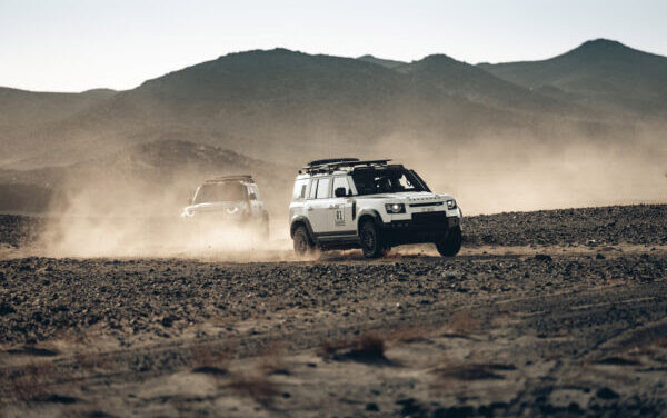Defender verkent en valideert route van Dakar Rally