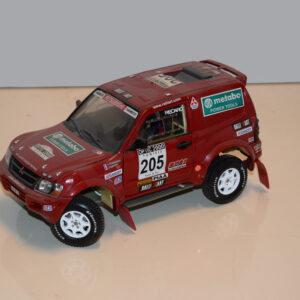 SOLIDO 1/18 4X4 MITSUBISHI PAJERO OPTIC 2000 TUNESIE, I.Z.G.ST.