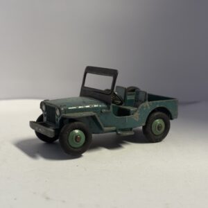 VINTAGE DINKY TOYS WILLYS UNIVERSAL JEEP GREEN DIECAST