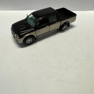 VITESSE MITSUBISHI L200 1/43 ZWART/ZILVER