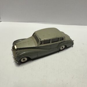 ROLLS ROYCE SILVER WRAITH DINKY TOYS 150