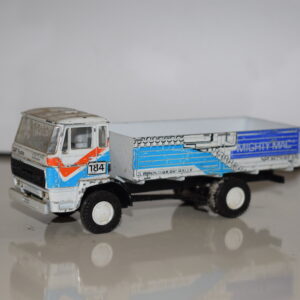 1/50 LION CAR DAF DAKAR MIGHTY MAC NO. 184 NOG BOX