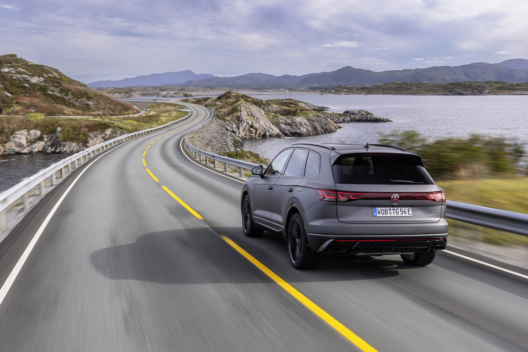 1920_db2023au01149_large