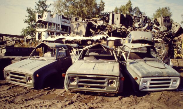 LAND ROVER & CHEVY K30/BLAZER