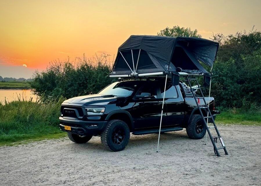 VEELZIJDIG – RUIM – IDEAAL VOOR HOGERE VOERTUIGEN