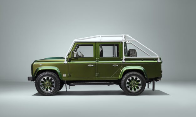 Classic Defender V8-familie introduceert nieuwe dubbele cabineoptie