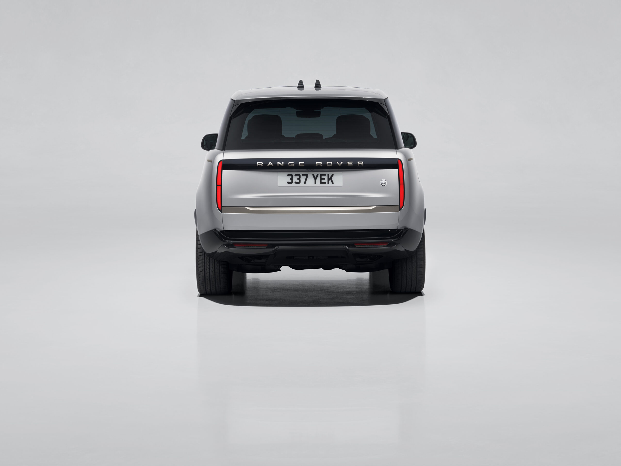 L460_REAR_PROFILE-04a_FINAL_LR_72dpi