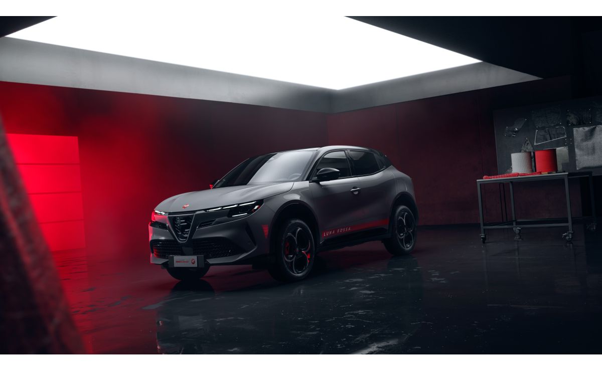 Alfa Romeo introduceert exclusieve Edizione Luna Rossa voor Junior en Tonale
