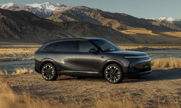 XPENG onthult nieuwe G9L op Autosalon van Parijs en start verkoop in Europa