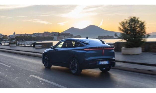 Lancia Gamma met 741 kilometer elektrisch rijbereik en 8 jaar garantie begin 2027 in Nederland